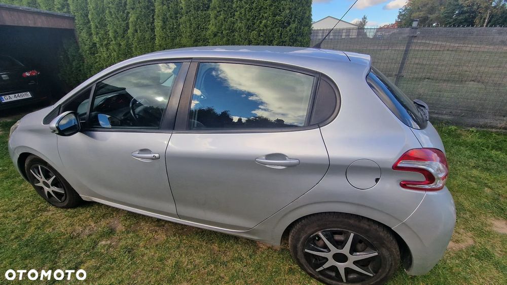 Peugeot 208 1.6 e-HDi Active STT - 5