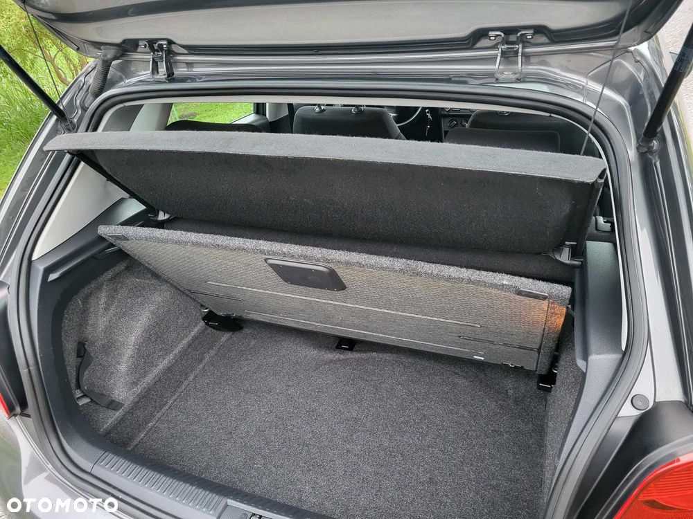 Volkswagen Polo - 8