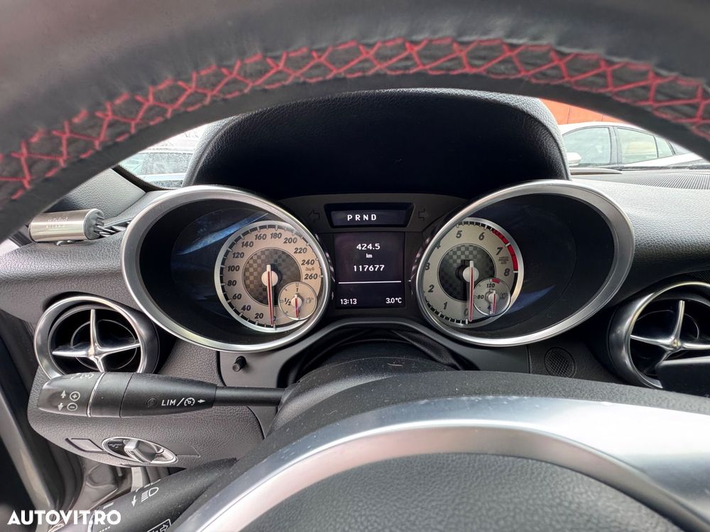 Mercedes-Benz SLK 250 (BlueEFFICIENCY) 7G-TRONIC - 8