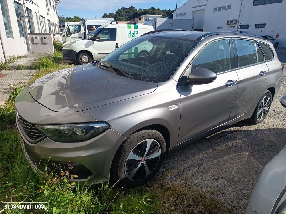 Fiat Tipo Station Wagon 1.6 M-Jet Lounge Tech J17 - 3