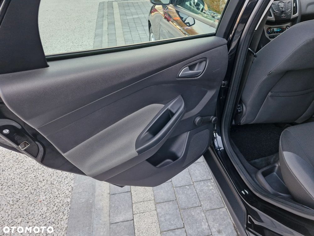 Ford Focus - 16