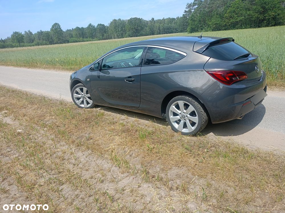 Opel Astra IV GTC 1.4 T Sport - 8