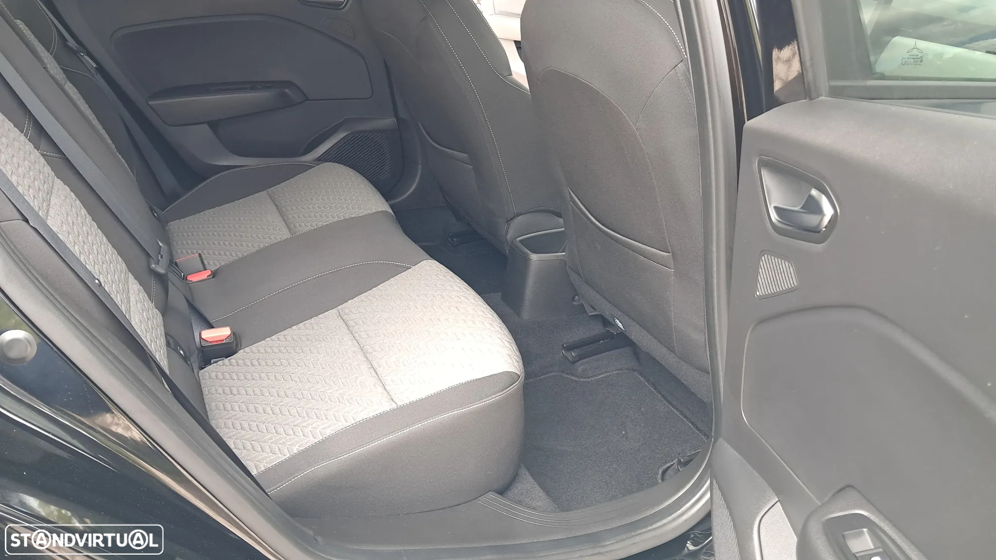 Renault Clio 1.5 Blue dCi Evolution - 34