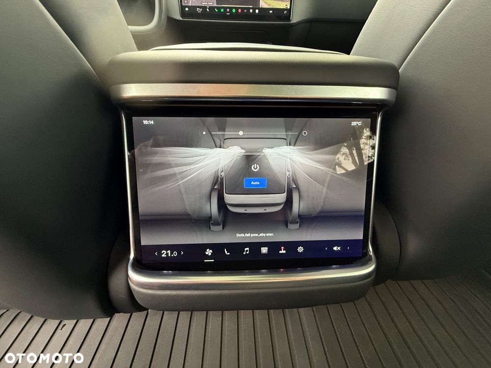 Tesla Model S Plaid - 18
