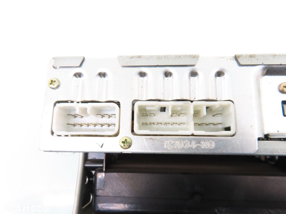 RADIO KASETA  TOYOTA YARIS I 8612052010 - 2