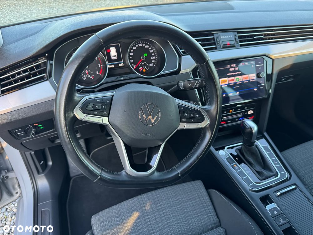 Volkswagen Passat 2.0 TSI Business DSG - 38