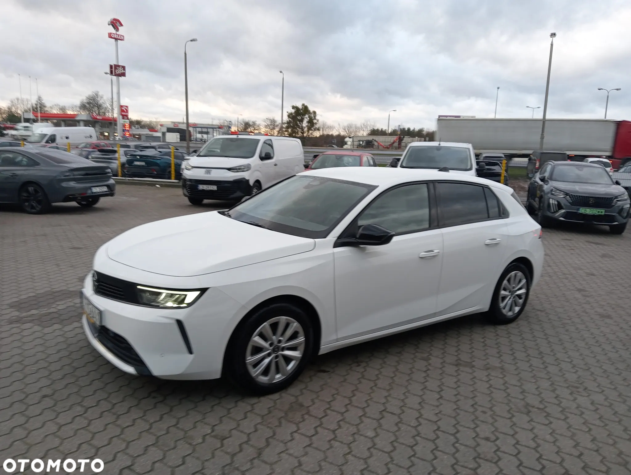 Opel Astra VI 1.2 T Business Edition S&S - 6