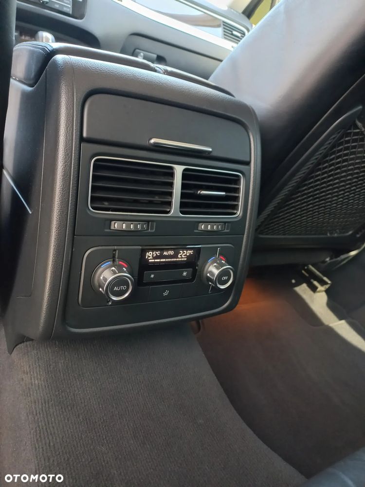 Volkswagen Touareg - 26