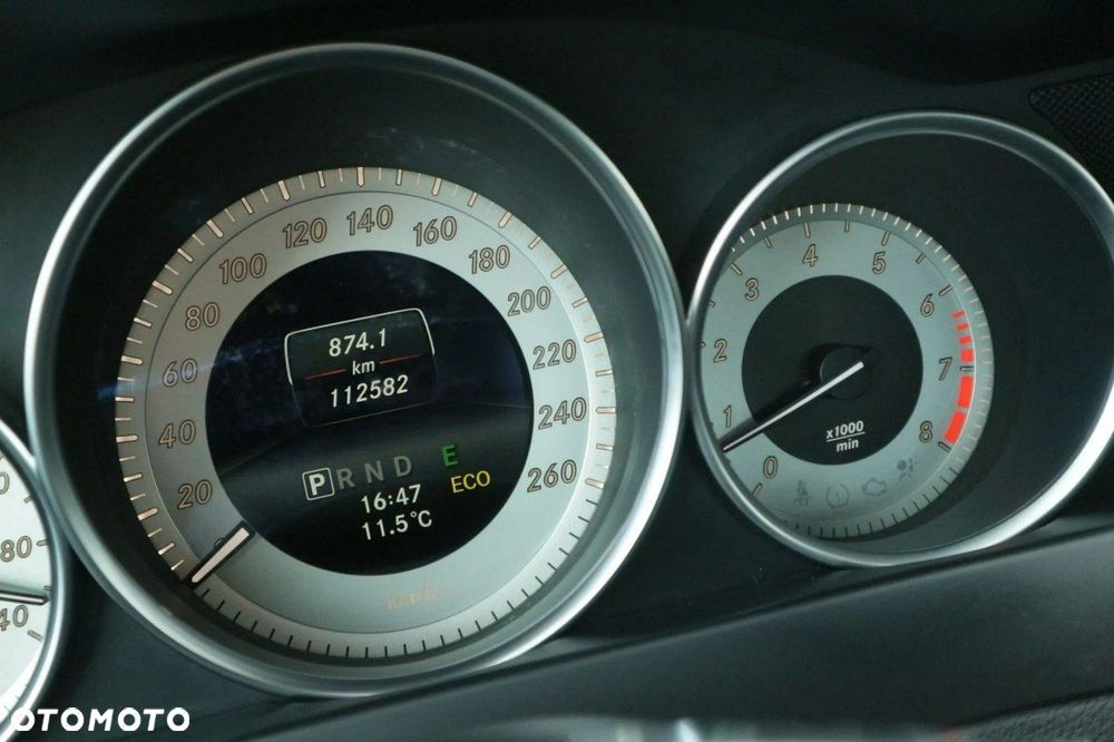 Mercedes-Benz Klasa C 350 BlueEff 4-Matic Avantgarde - 8