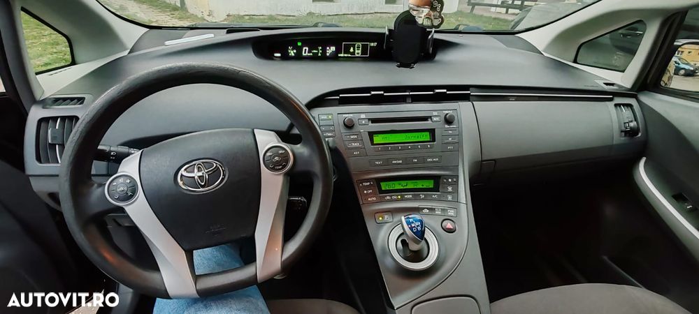 Toyota Prius - 7