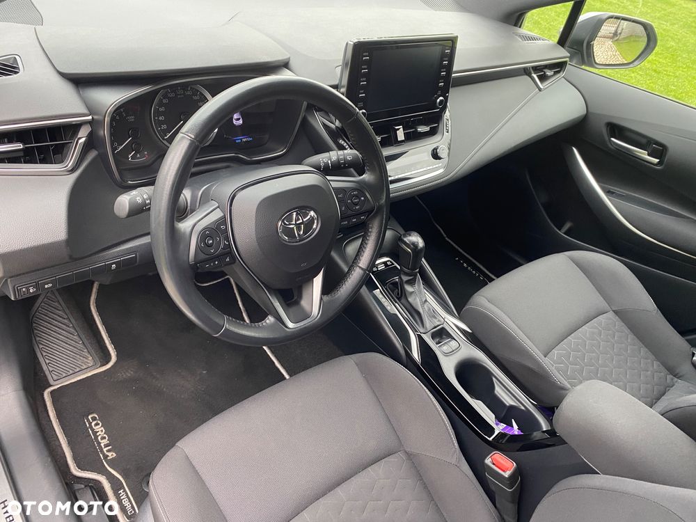 Toyota Corolla 1.8 Business Edition - 12
