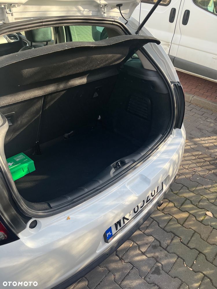 Citroën C3 1.2 e-VTi Exclusive ETG - 28