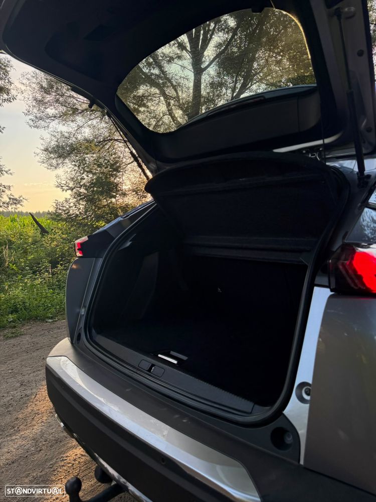 Peugeot 2008 PureTech 130 Allure Pack - 8