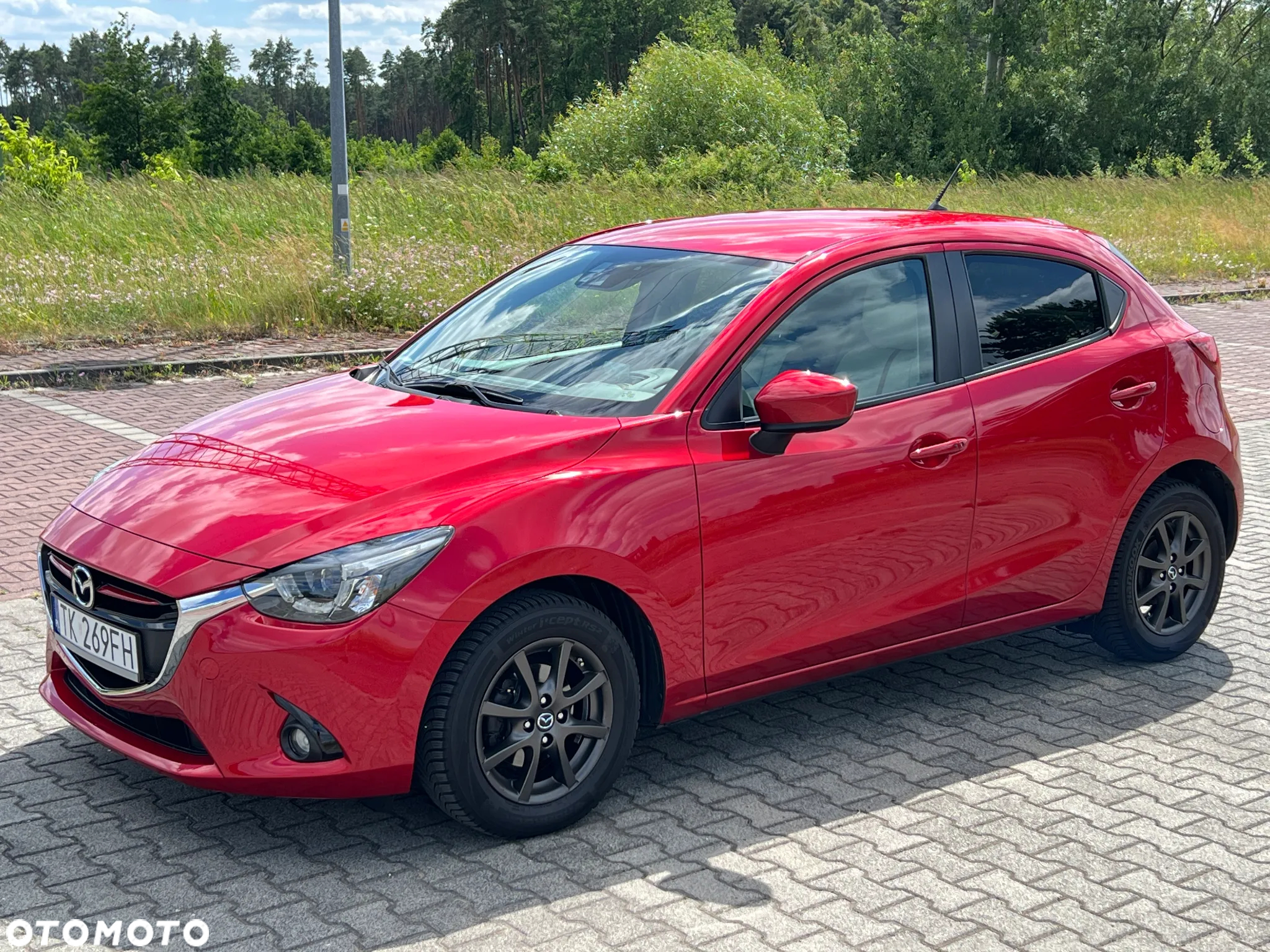 Mazda 2 SKYACTIV-G 90 White Edition - 2