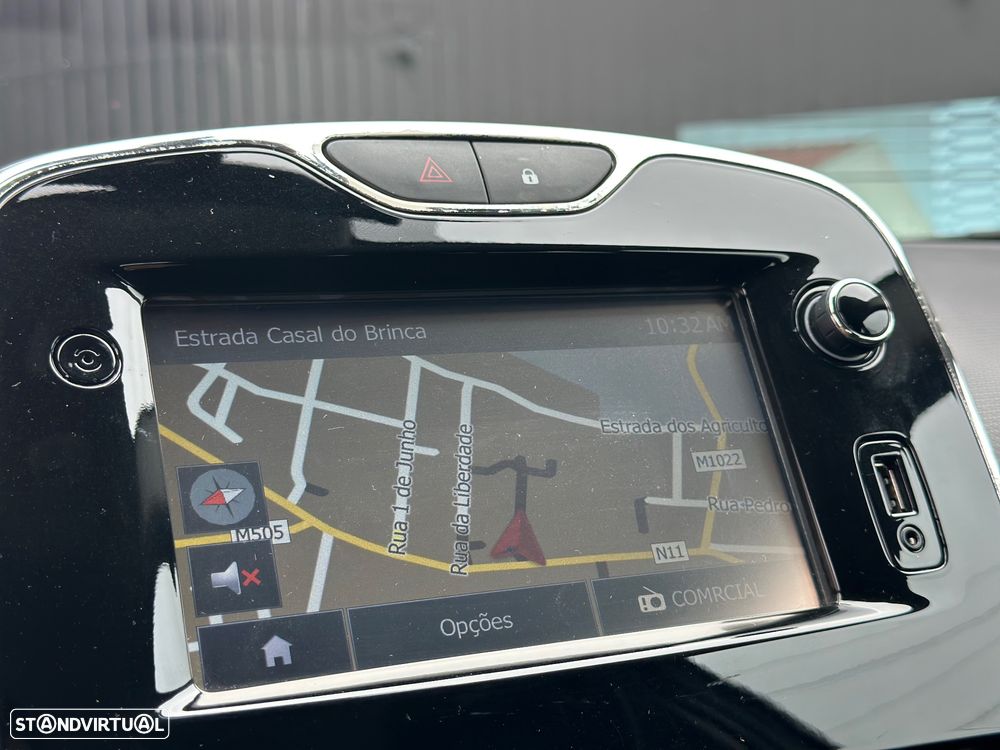 Renault Clio Sport Tourer 1.5 dCi - 11