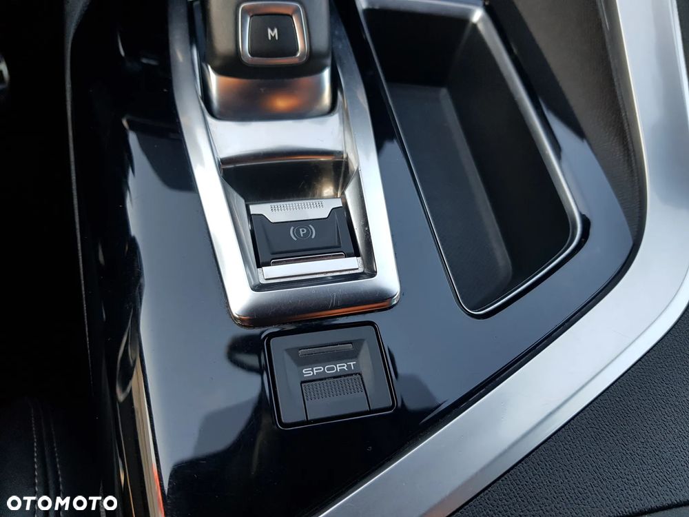 Peugeot 5008 2.0 BlueHDI GT S&S EAT8 - 23