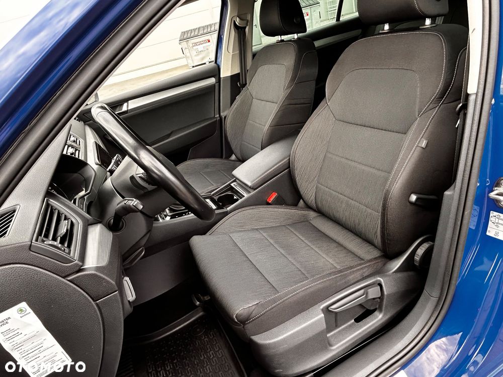 Skoda Superb 2.0 TDI DSG Active - 24