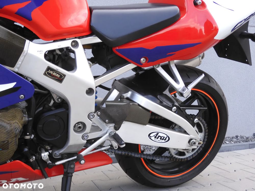 Honda CBR - 38
