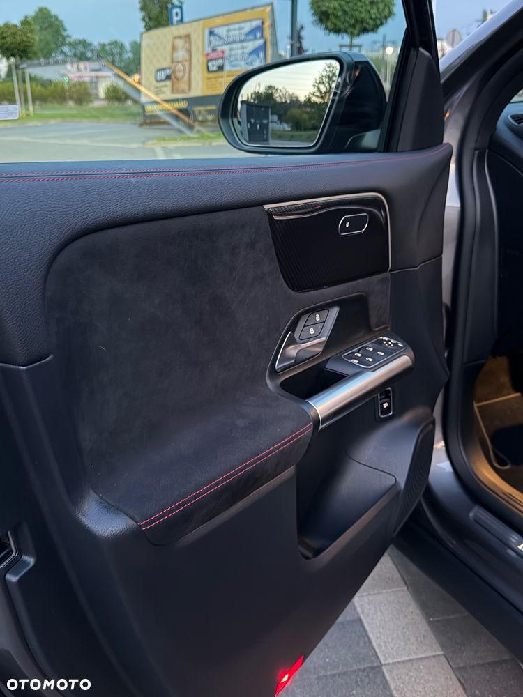 Mercedes-Benz GLA 200 4-Matic Progressive - 13