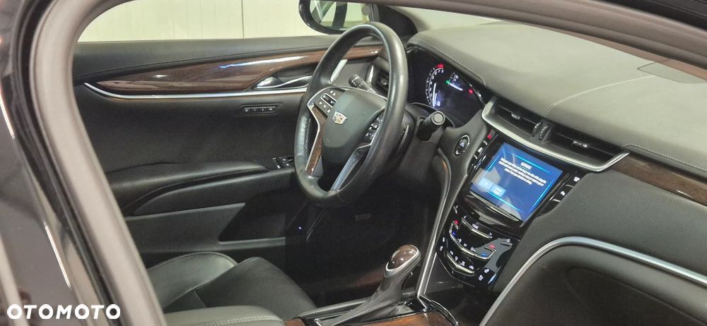 Cadillac XTS - 22