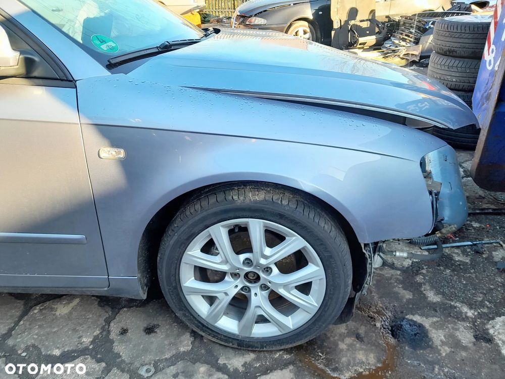 Błotnik przedni prawy AUDI A4 B7 04-07r. LY7H - 1