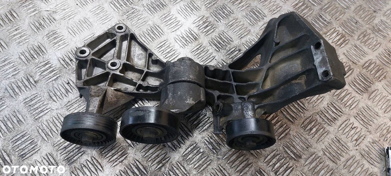 ŁAPA MOCOWANIE ALTERNATORA MERCEDES W168 1.7 CDI AXXX2020240 - 1