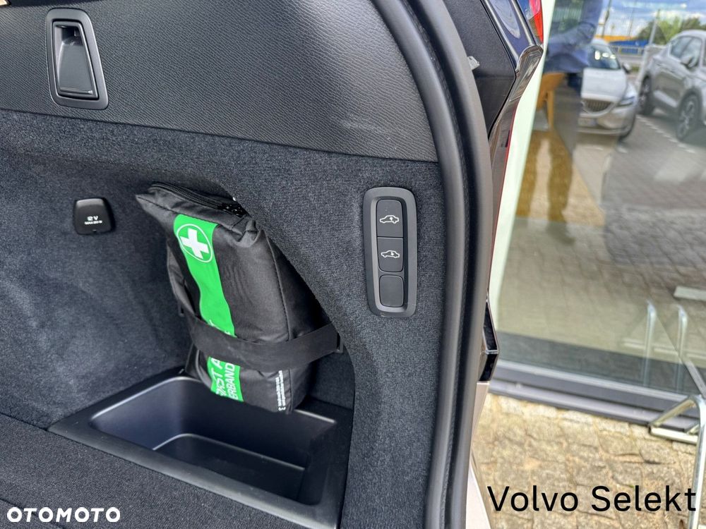 Volvo XC 90 B5 B AWD Ultra Bright 7os - 30