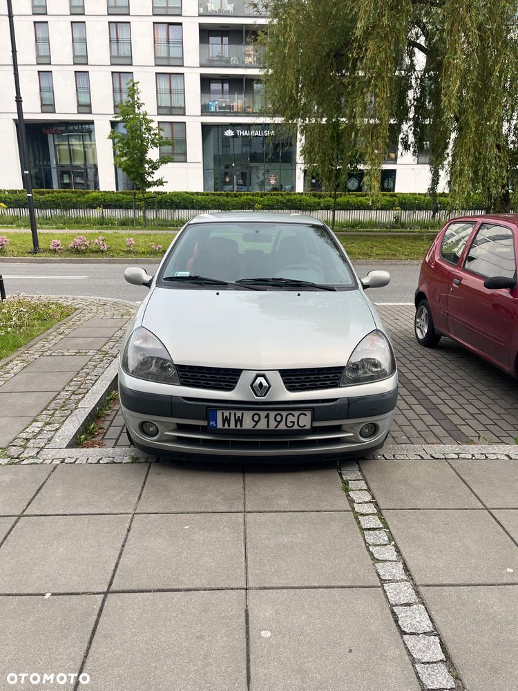 Renault Clio 1.2 16V Alize - 2
