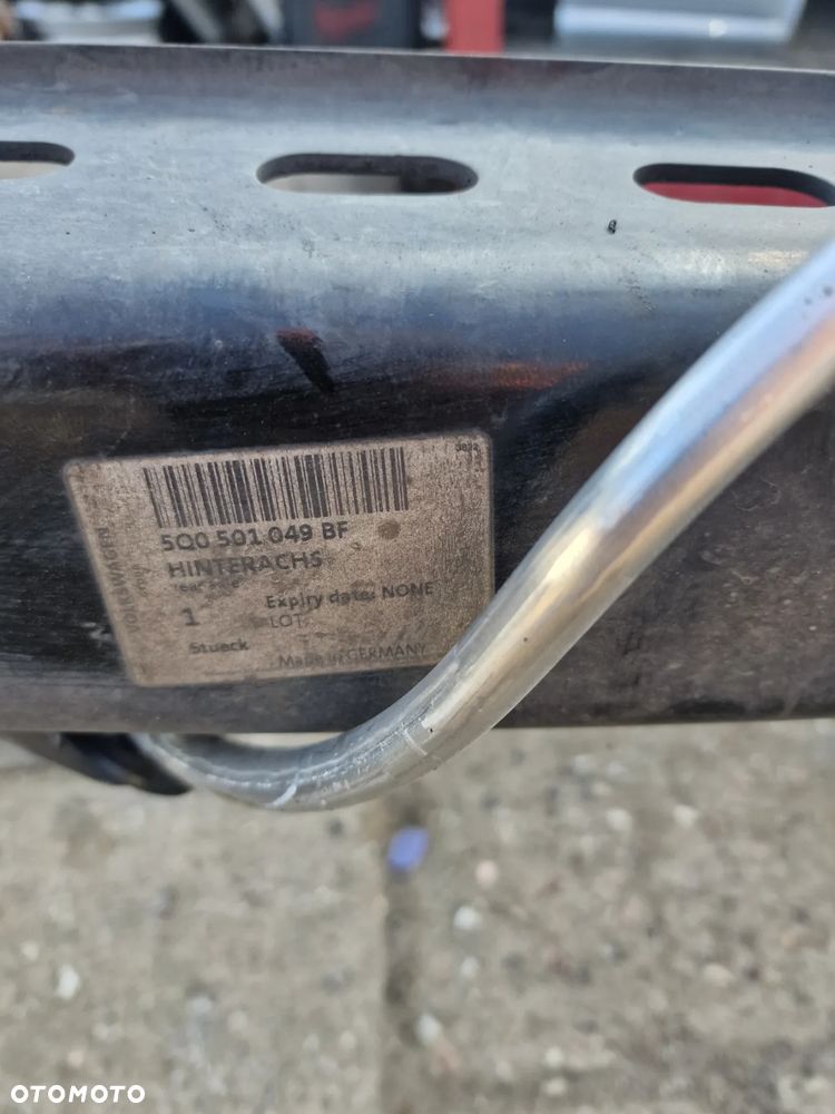 Belka tył skoda  octavia  III  golf  VII  Leon  III   5Q0 501 049 BF - 5
