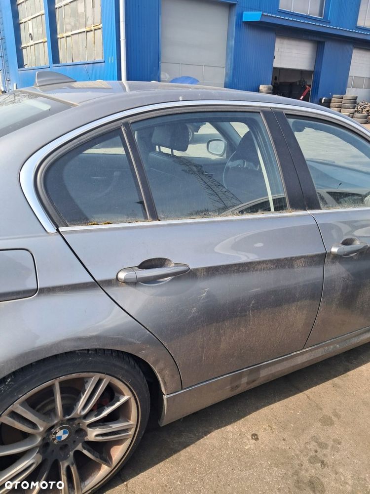 BMW Seria 3 E90 LIFT Drzwi prawy tył A52/7 Spacegrau metallic - 1