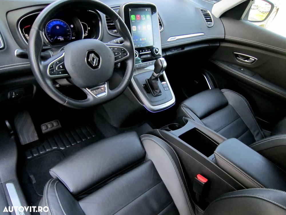 Renault Grand Scenic - 30
