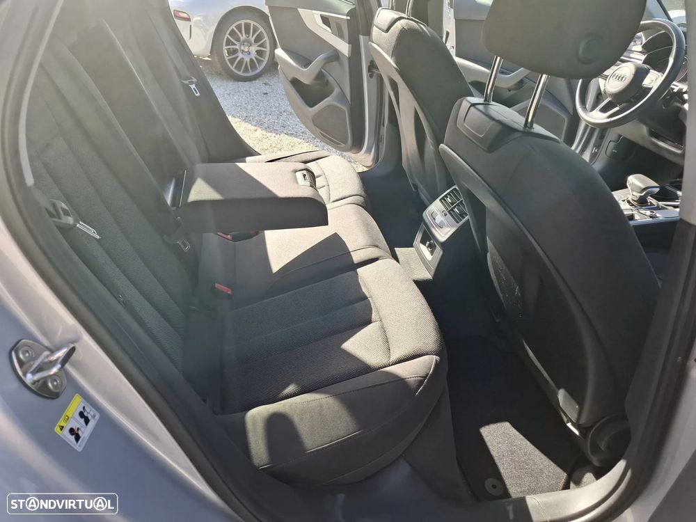 Audi A4 Avant 35 TDI S tronic - 16