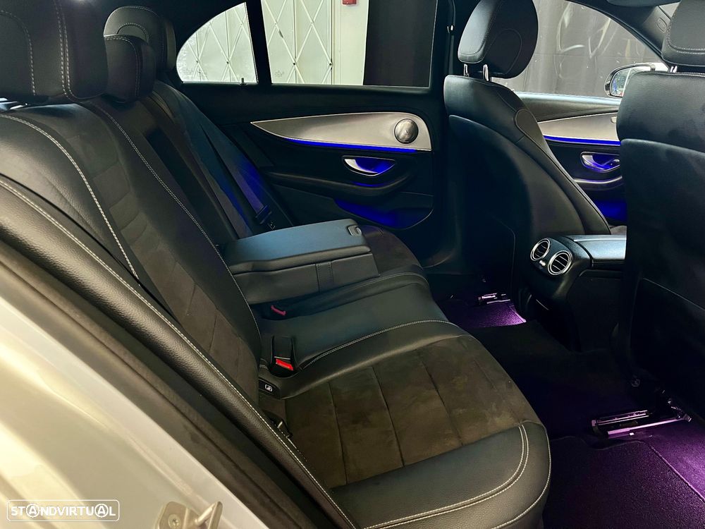Mercedes-Benz E 220 d AMG - 23