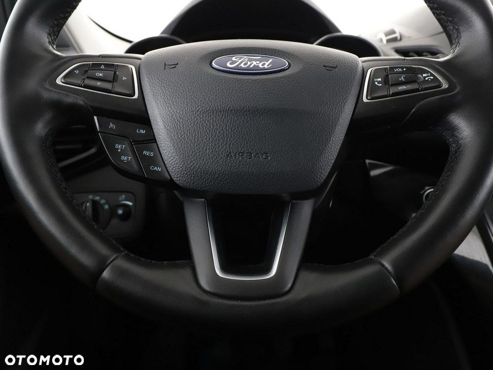 Ford Kuga 1.5 EcoBoost 2x4 Titanium - 22