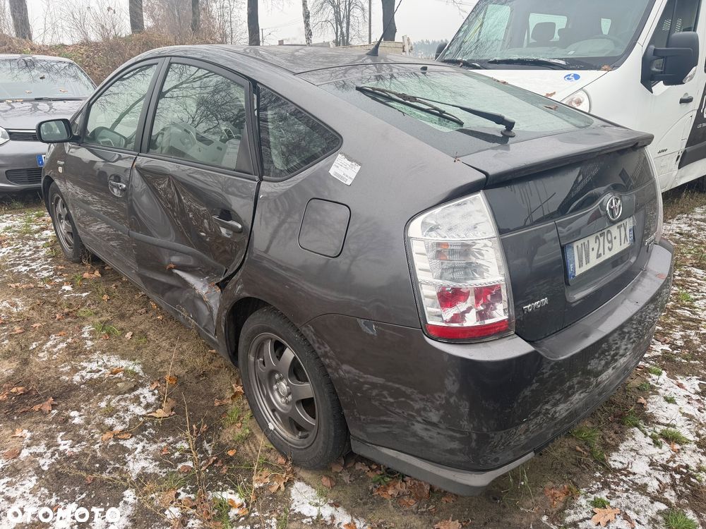 Toyota Prius 1.5 VVT-i Sol (nav) - 4