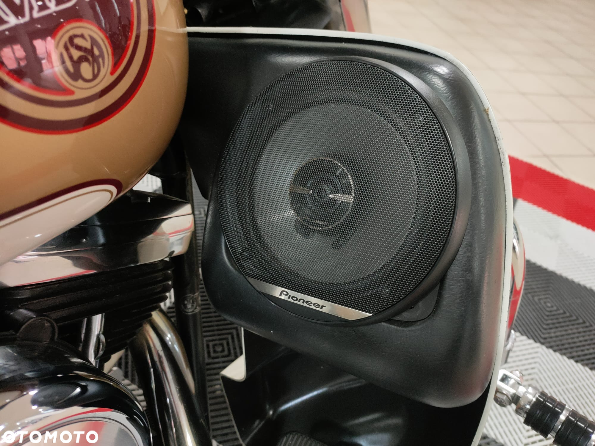 Harley-Davidson FLHTCU Ultra - 21