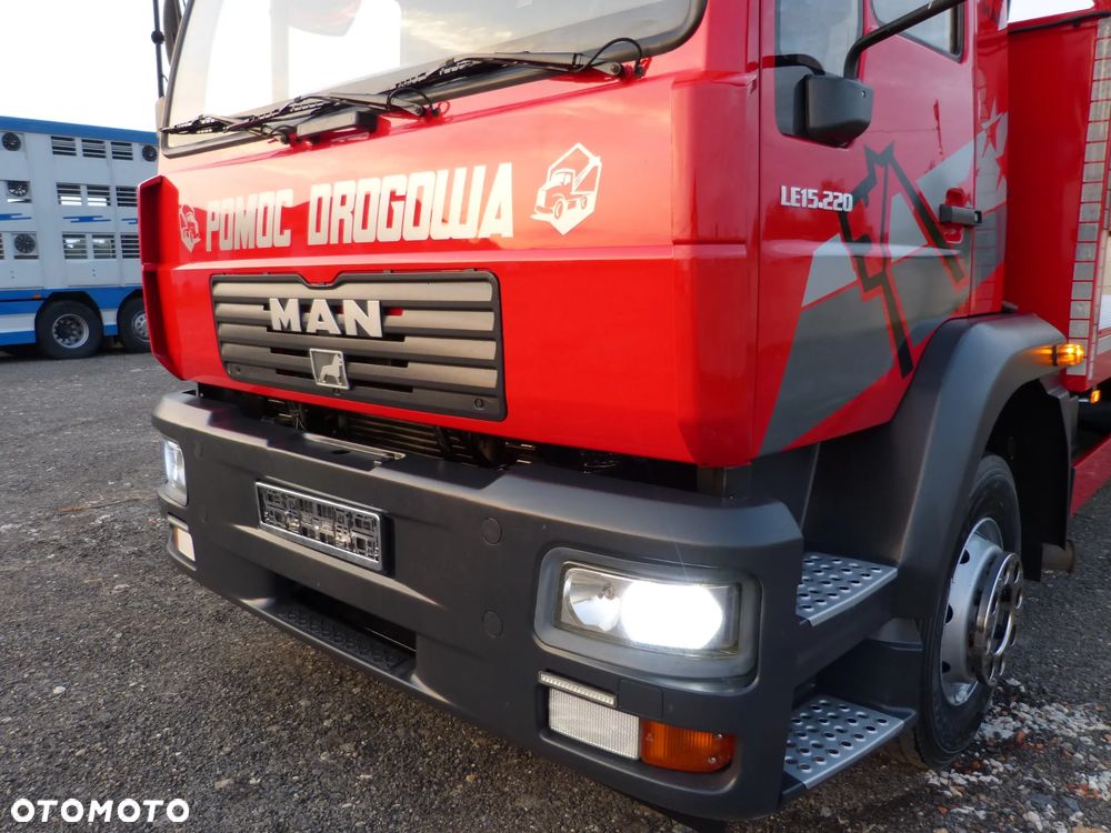MAN LE 15.220 POMOC DROGOWA / AUTOLAWETA / SPECJALNY / DMC 15 T / ŁAD. 9000 KG / BLOKADA MOSTU - 22