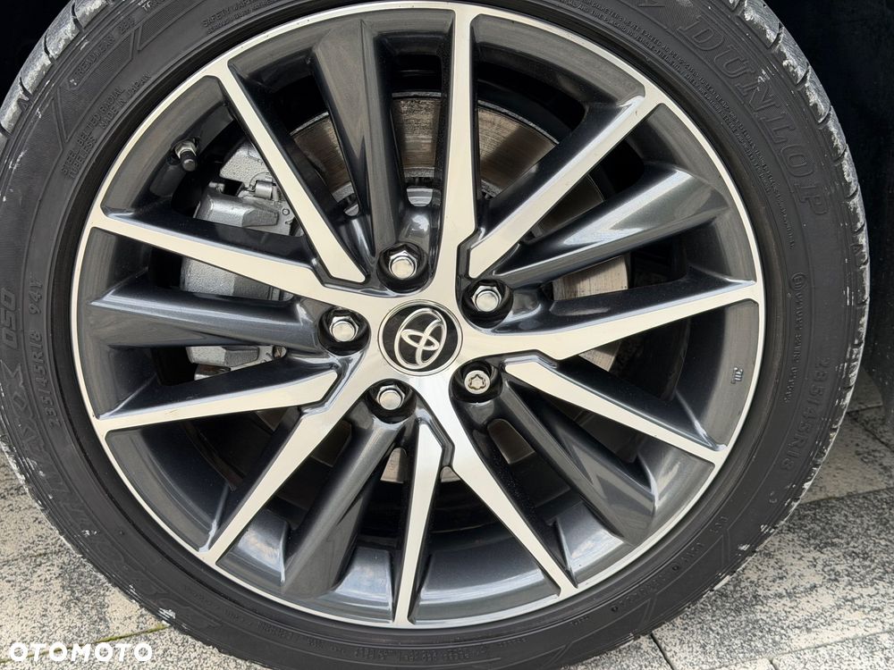 Toyota Camry 2.5 Hybrid Executive CVT - 32