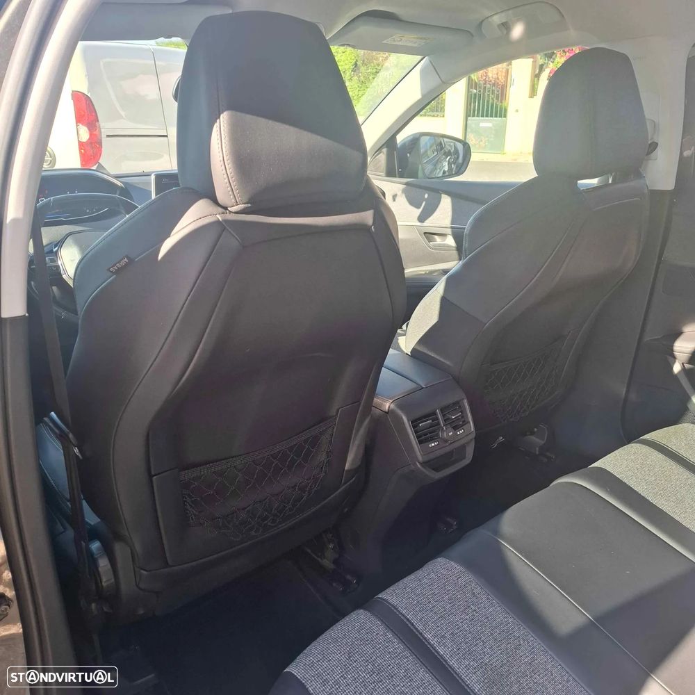 Peugeot 3008 1.5 BlueHDi Allure Pack — fotografia 43