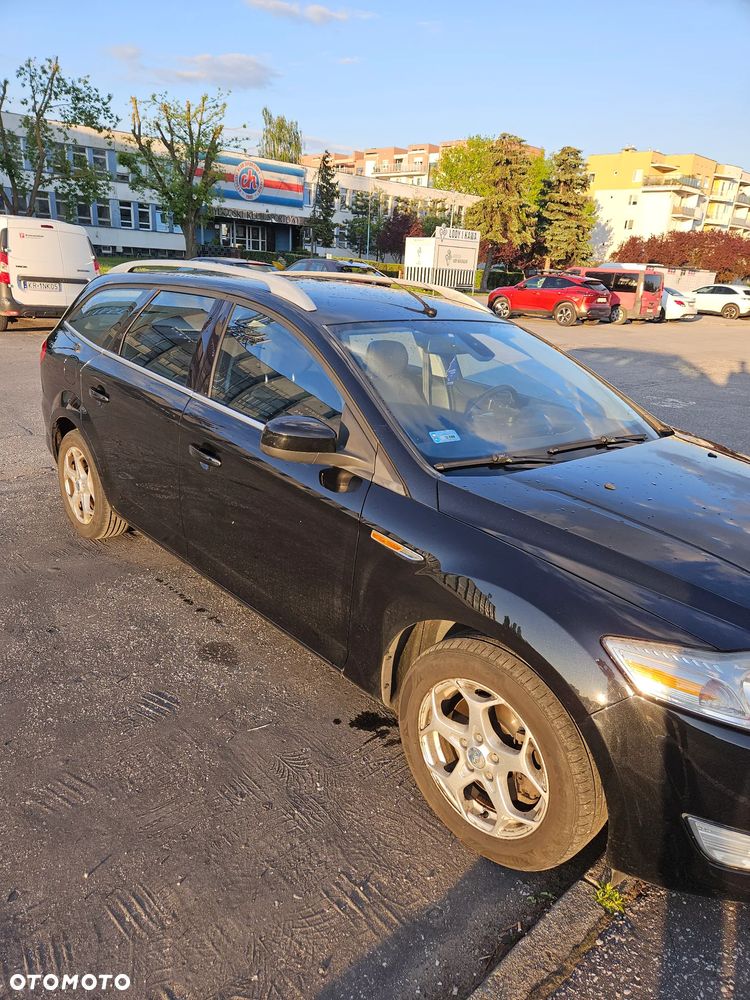 Ford Mondeo 2.0 Ambiente - 2