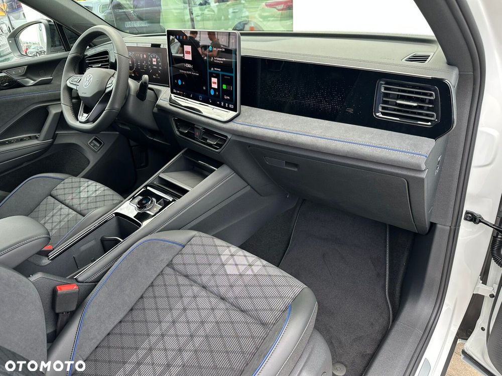 Volkswagen Tiguan - 19