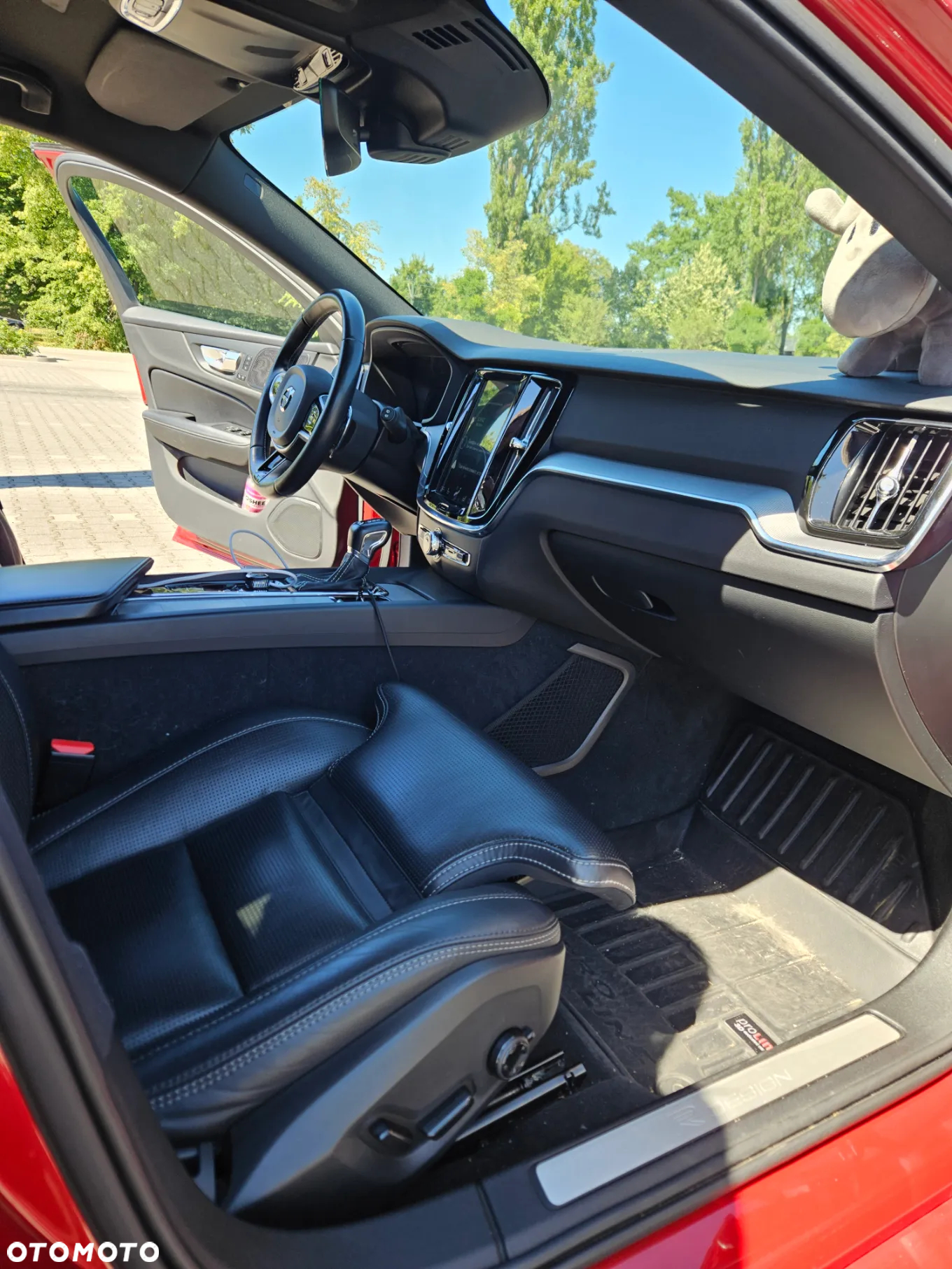 Volvo V60 D4 AWD R-Design - 6