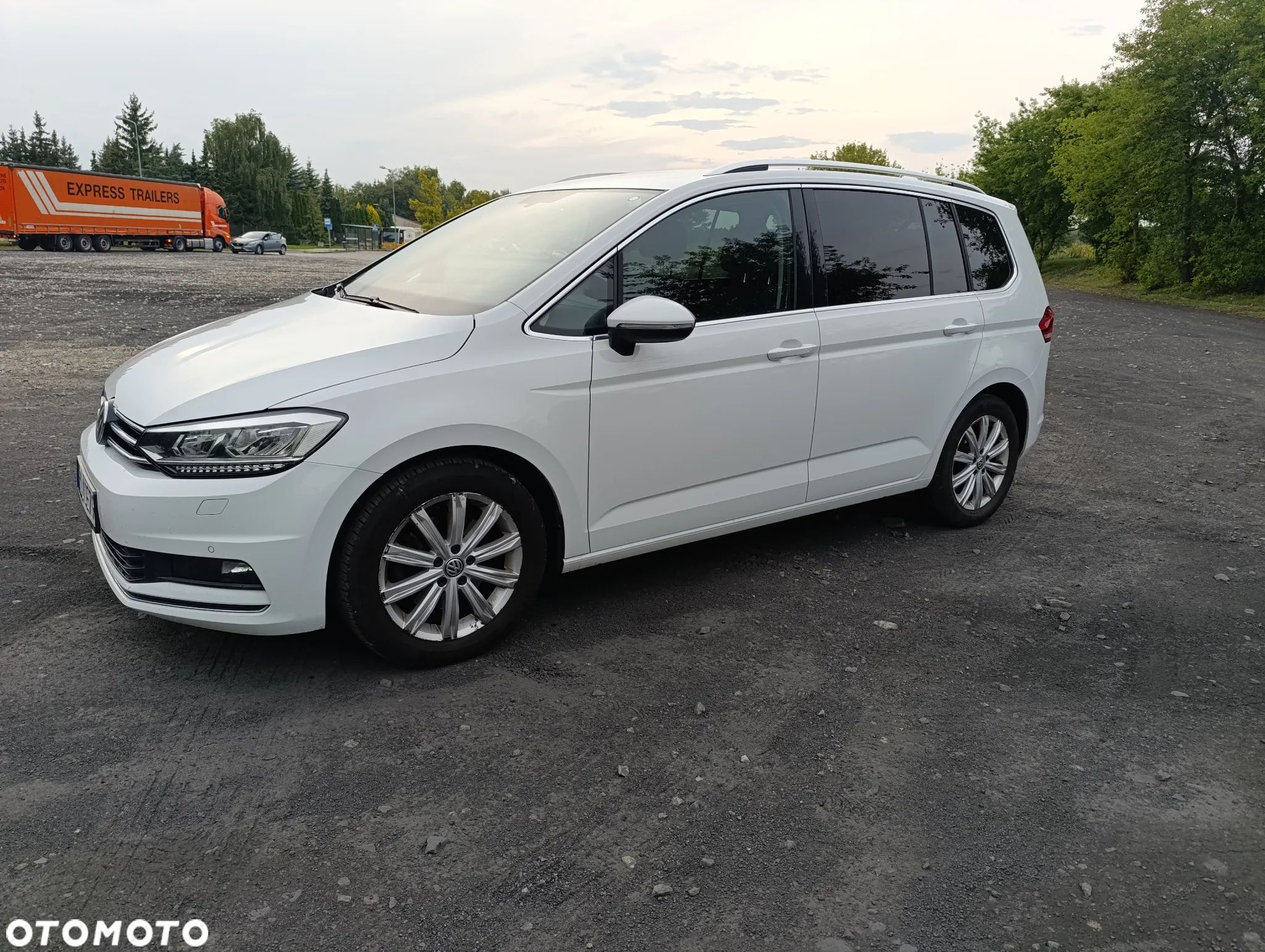 Volkswagen Touran 2.0 TDI BMT Highline DSG - 1