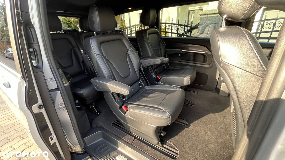 Mercedes-Benz Klasa V 300 d 4-Matic 9G-Tronic - 15