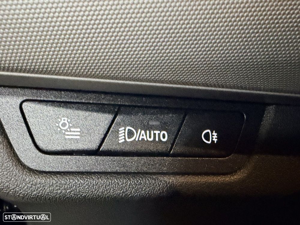 BMW 225xe Active Tourer e xDrive - 23