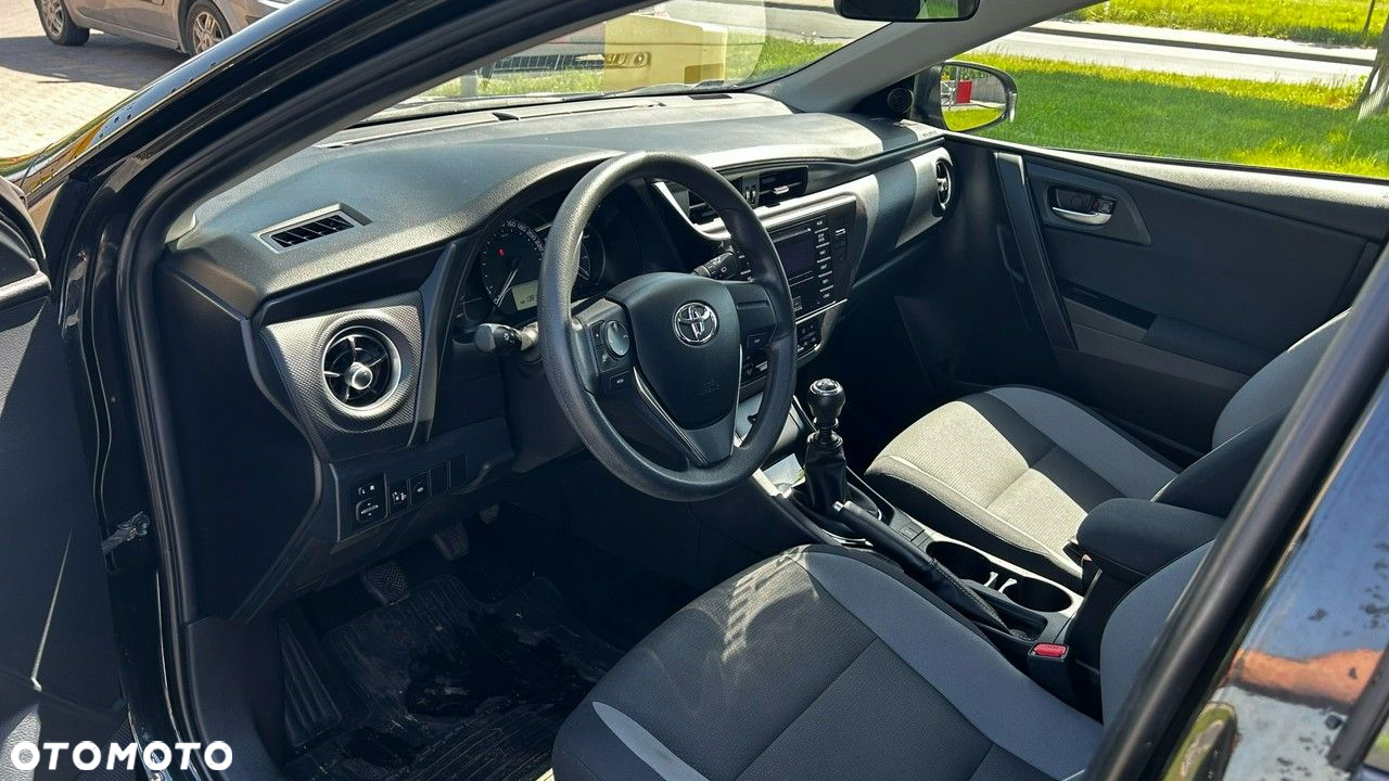 Toyota Auris 1.6 Comfort - 6