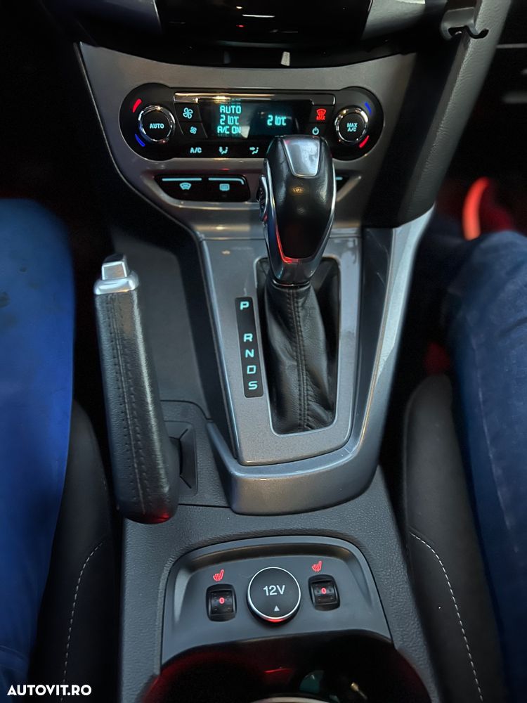 Ford Focus 2.0 TDCI DPF Powershift Titanium - 12