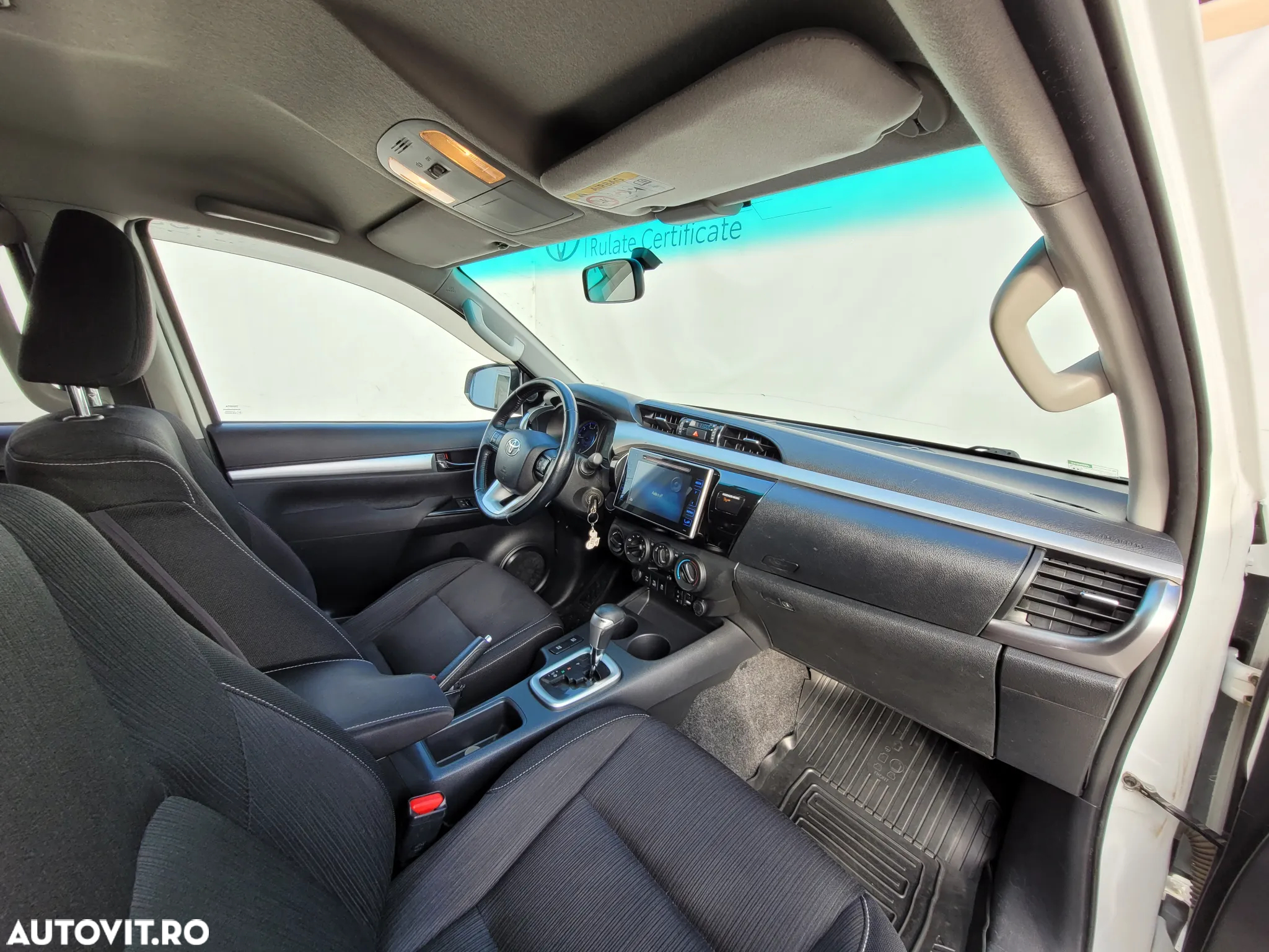 Toyota Hilux 4x4 Double Cab A/T Style - 14