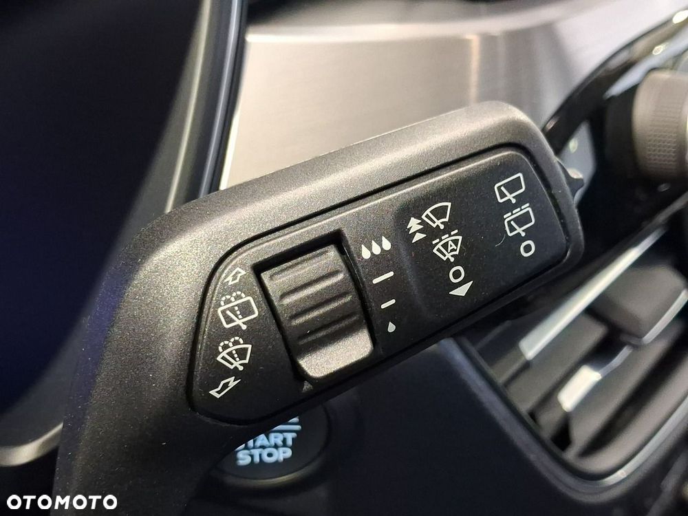 Ford Kuga 1.5 EcoBoost TITANIUM - 23