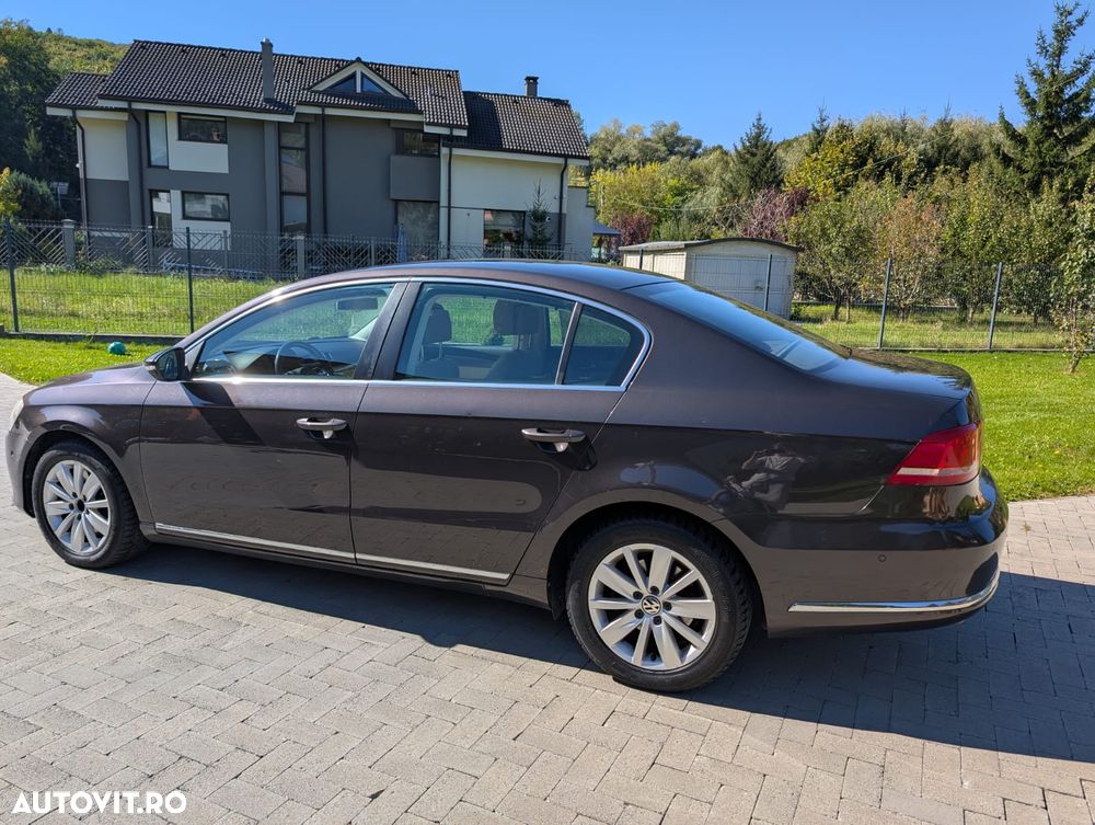 Volkswagen Passat 2.0 Blue TDI SCR Comfortline - 2